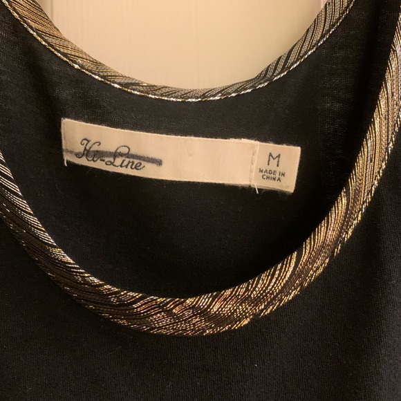 Black sleeveless top with sparkly lining - Picture 2 of 4
